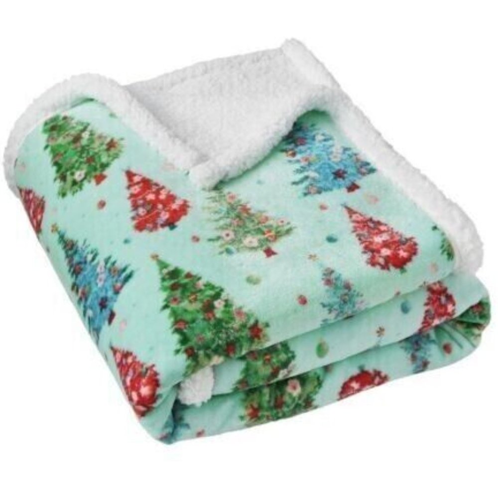 The Pioneer Woman Polyester Christmas Trees Reversible Plush Throw Blanket